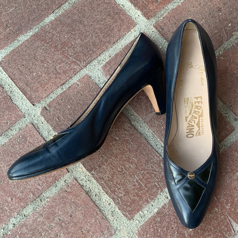 Salvatore Ferragamo Navy Blue Heel Pumps